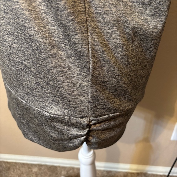 Apt. 9 Gray Brown Heathered Top with Leopard Shoulder Detail Medium Smooth - Picture 9 of 16